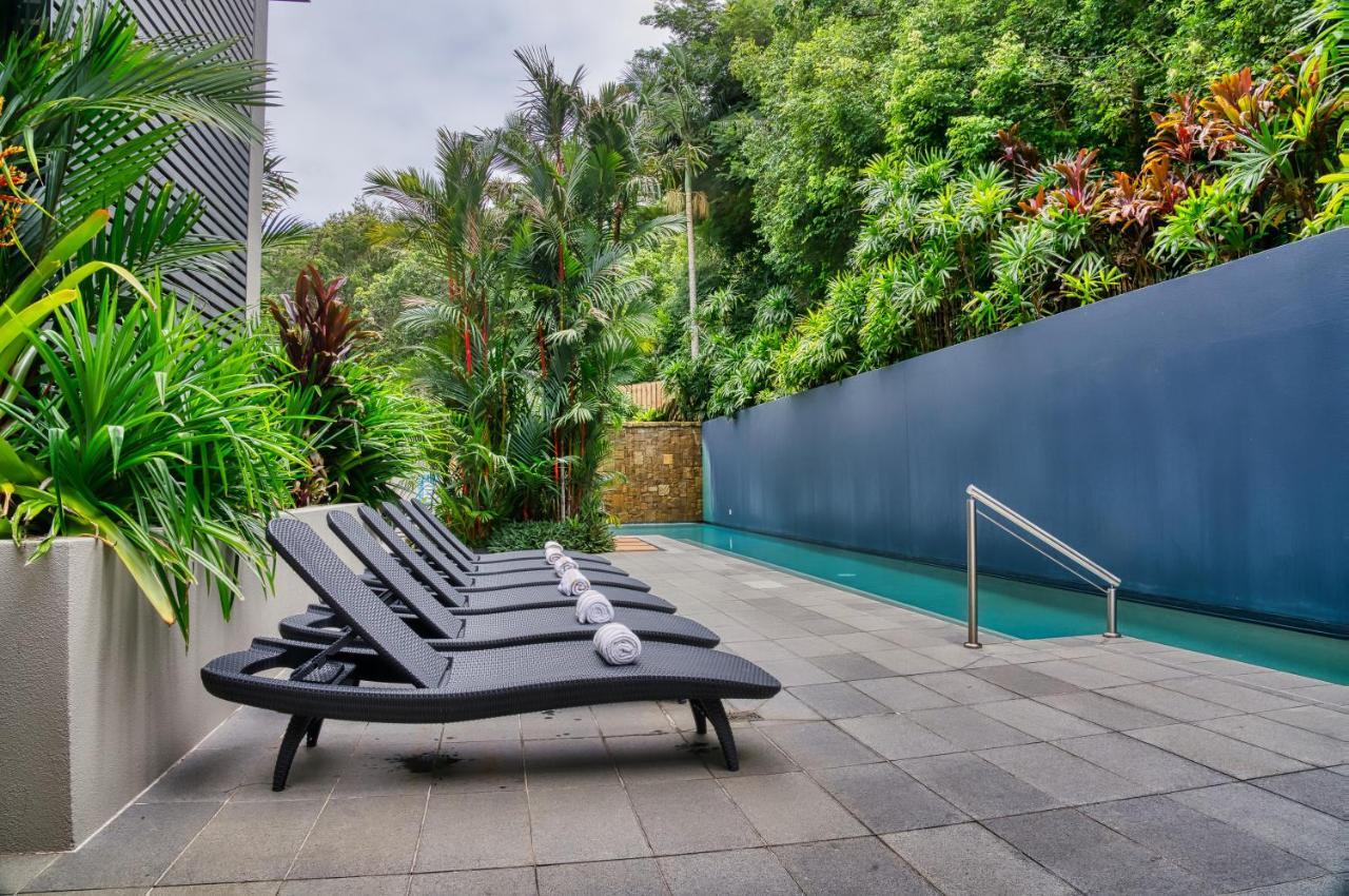 Апарт отель Coconut Grove Порт Дуглас Экстерьер фото