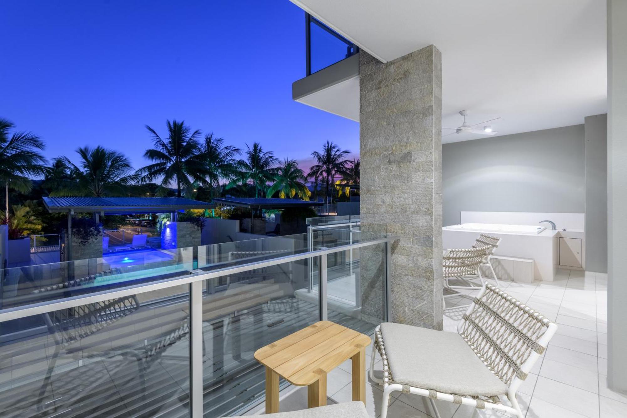 Апарт отель Coconut Grove Порт Дуглас Экстерьер фото